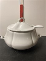 Ceramic soup tourine