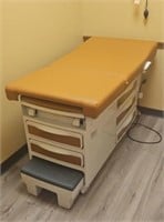 RITTER BY MIDMARK EXAM TABLE