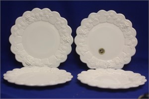 Set of 4 West Moreland Milk Glass Plates