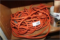 EXTENSION CORD