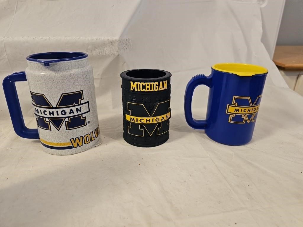 Michigan Wolverine Can Coozy & To Go Mugs