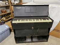 A.L White MFG Co. Pipe Tone Organ Chicago USA