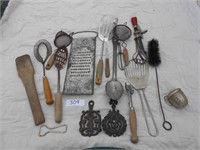 Lot of Assorted Kitchen Gadgets