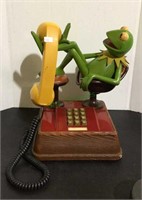 Novelty vintage Kermit the Frog landline