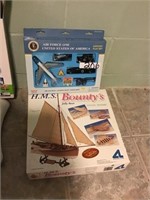 MODEL BOAT, AIRFORCE ONE PLAY SET