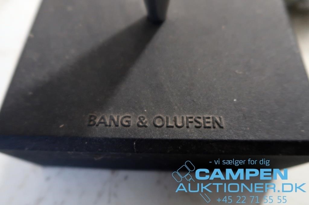 2 Bang og Olufsen højtalere, Blyant | Campen Auktioner A/S