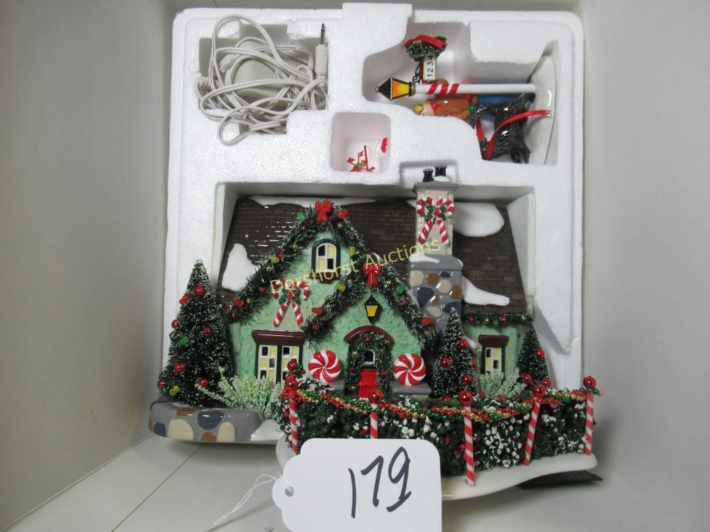 DEPT 56 - THE PEPPERMINT HOUSE - CHRISTMAS LANE