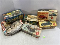 6 VINTAGE MODEL KIT BOXES WITH ASSORTED