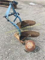 FORD 3-POINT 18" DOUBLE BOTTOM PLOW