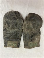 1950'S SPARRING GLOVES