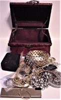 Jewelry in Dome Jewel Wood Casket Box