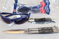 Smith & Wesson Sunglasses & 2 Pocket Knives