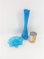 Vase et coupelle en verre bleu