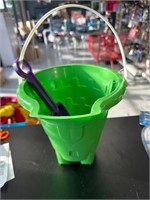 Sand castle pail & shovel