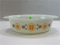 pyrex # 045 town and country  21/2 quart oval