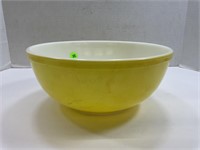 pyrex # 404 yellow primary color mixing bowl