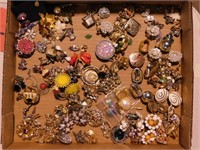 Clip earrings - Pins - Pierced earrings - & more