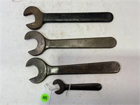 LOT OF 4 OPEN END WRENCHES - W&B UX 5/16; & 5/8;