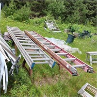 24' Fiberglass Extension Ladder