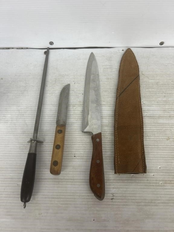 Knives with sharpener and cover