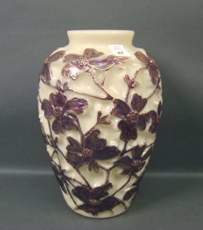 Consol. Burnished Gold/Custard #2787 Dogwood Vase.