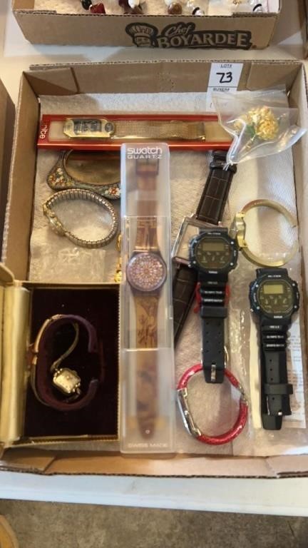 Box of vintages watches and sport watches