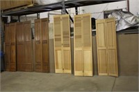 (6) Bi Fold Doors Approx 24"x79" & 30"x79"