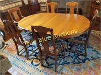 Antique Table With 6 Chairs