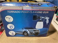 Tornado foam cleaning gun