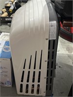 ADVENT ROOFTOP AIR CONDITIONER RETAIL $1,050