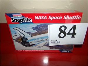 SNAP TITE NASA SPACE SHUTTLE MODEL