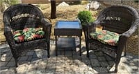 L - PATIO CHAIRS & SMALL TABLE (Y16)