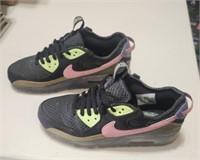 Size 8 Nike TerraScape Shoes