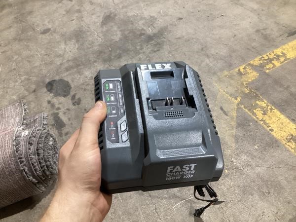FLEX FX0411 24V 160W Fast Charger for Battery Pack