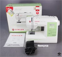 Singer Fashion Mate Sewing Machine