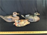 Duck decoys as shown