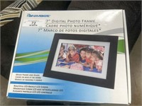 7" Digital Photo Frame