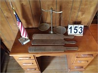 Balance Scale ~ 3 Paddles ~ Desk Flag