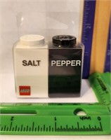 Lego Salt&Pepper shaker mini set
