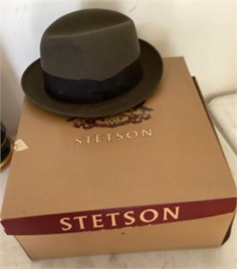 Men's Stetson trilby hat size 7 1/8 with box