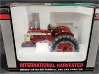 IH 340 Gas Tractor SpecCast