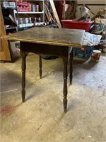 Vintage table 24”x 24”x 27.5”