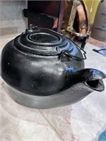 ANTIQUE CAST IRON #8 TEA KETTLE