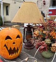 Fall Decorations & Barn Lantern Lamp