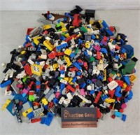 Legos Lot 3.9 Pounds