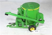 John Deere Grinder/Mixer