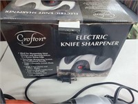 Drill & knife sharpener power on