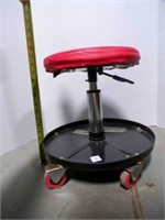 Central Hydraulics 5 wheel stool