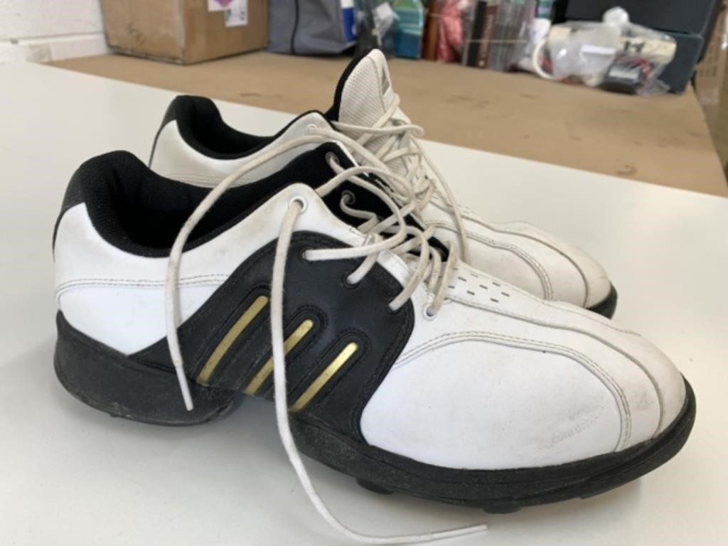 Adidas Size 9 Men's Golf Shoes