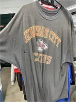 Kansas City Chiefs T-shirt has Hole SZ 2XL?